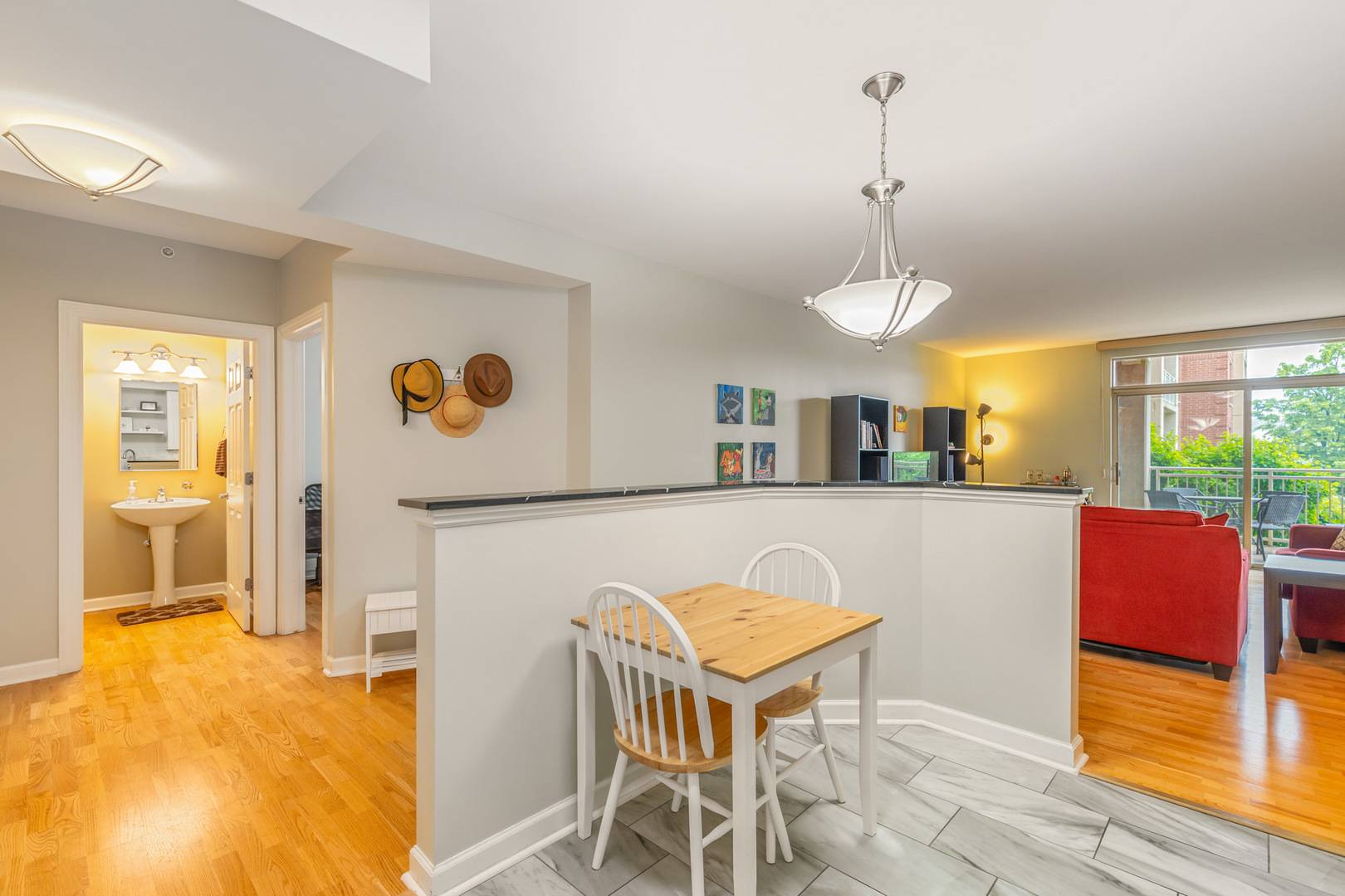 Morton Grove, IL 60053,8340 Callie Avenue #105