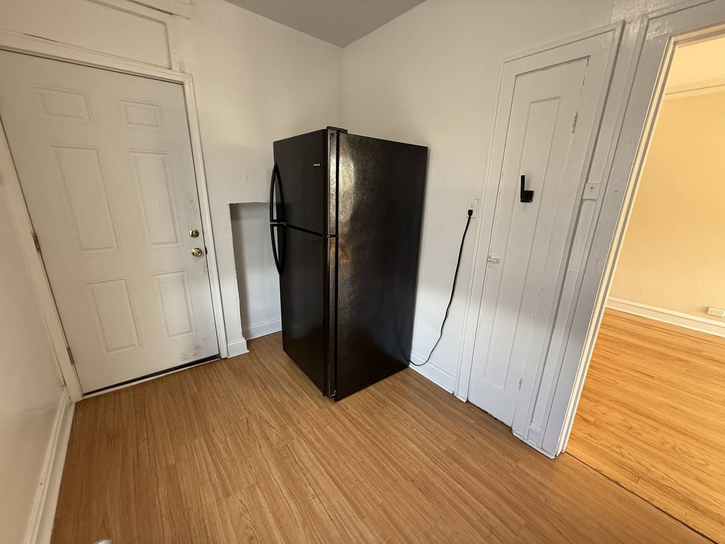 Berwyn, IL 60402,2109 Grove Avenue #307