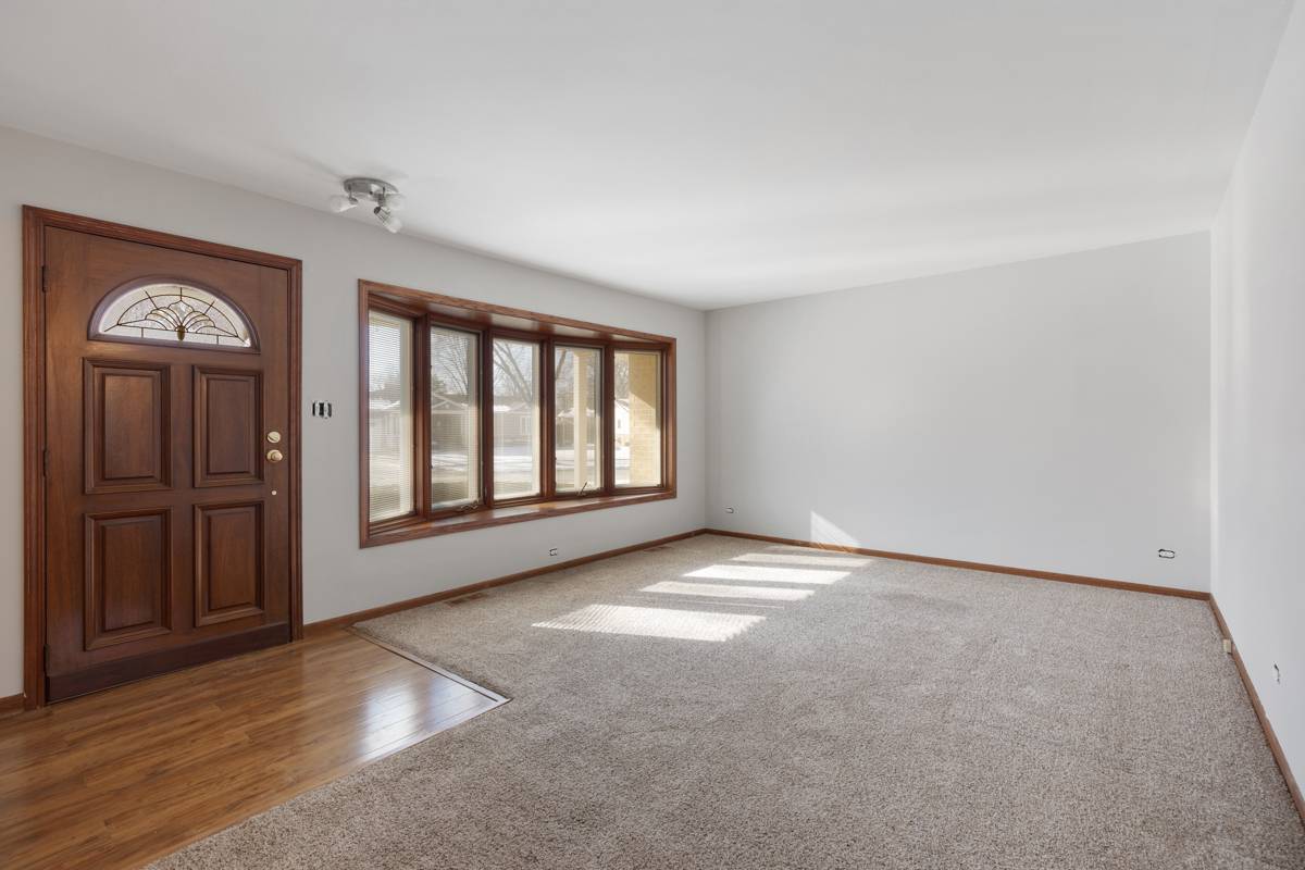 Elk Grove Village, IL 60007,1141 Hartford Lane