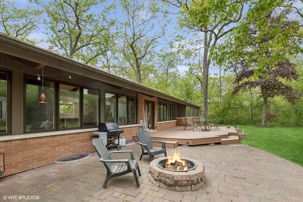 Riverwoods, IL 60015,1543 Shawnee Trail