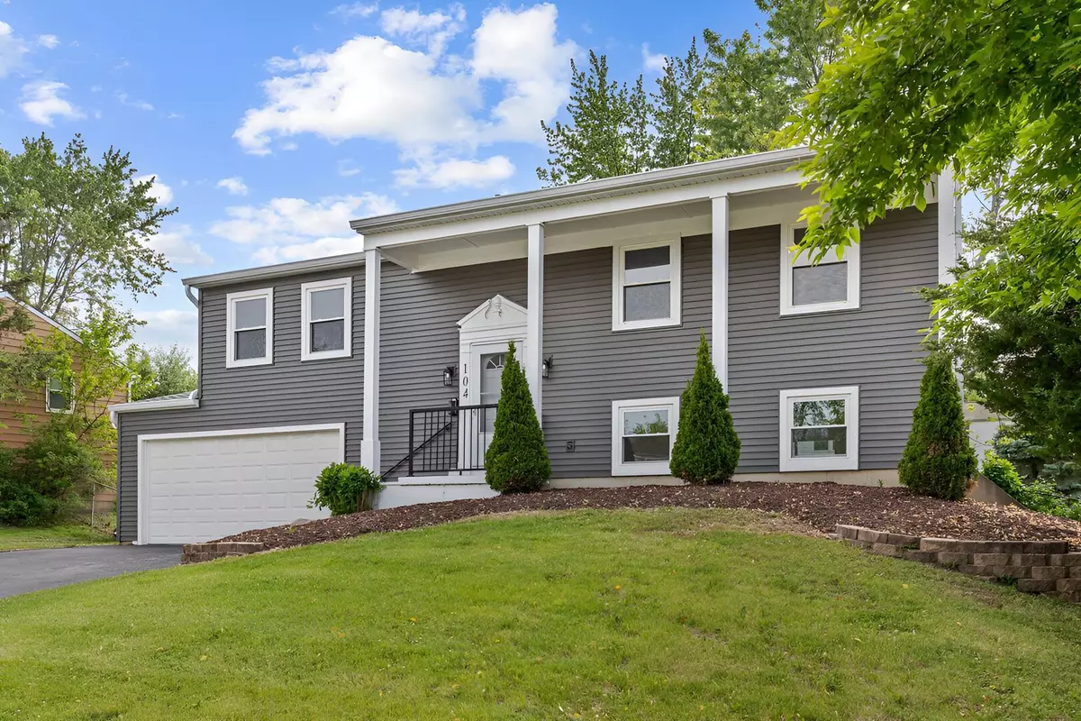 Schaumburg, IL 60194,104 N Braintree Drive