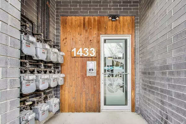 Chicago, IL 60622,1433 N Ashland Avenue #3W