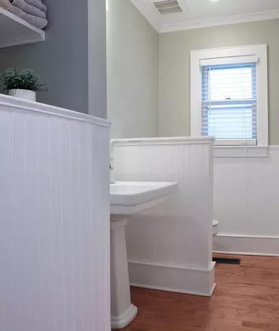 Chicago, IL 60657,1127 W Wolfram Street