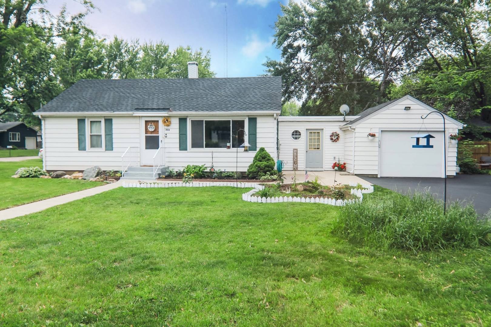 333 6th Avenue, Marengo, IL 60152