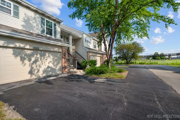 Naperville, IL 60564,3023 Saganashkee Lane