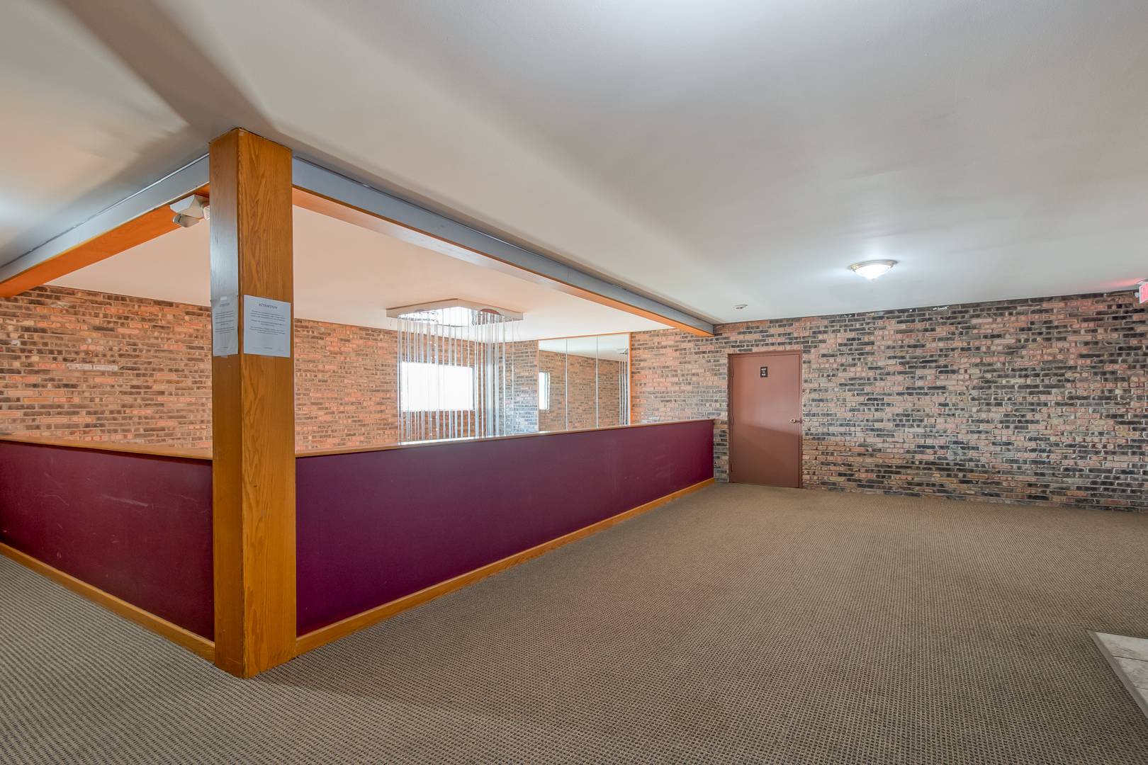 Des Plaines, IL 60016,8936 N Parkside Avenue #402