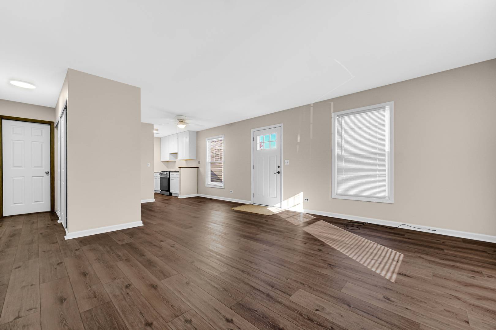Vernon Hills, IL 60061,315 Farmingdale Circle