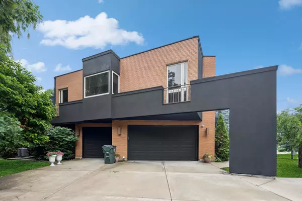 Burr Ridge, IL 60527,16W307 95th Place