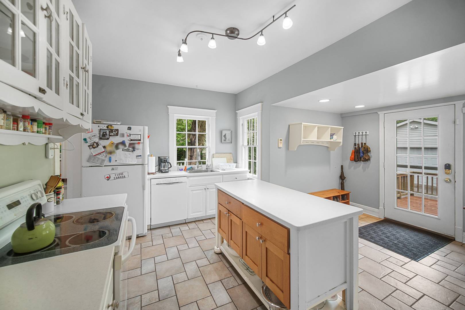 Homewood, IL 60430,2114 Cedar Road