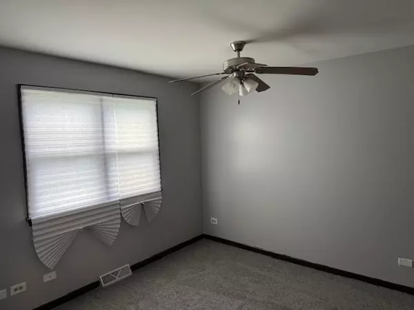 Matteson, IL 60443,3719 216th Place #1