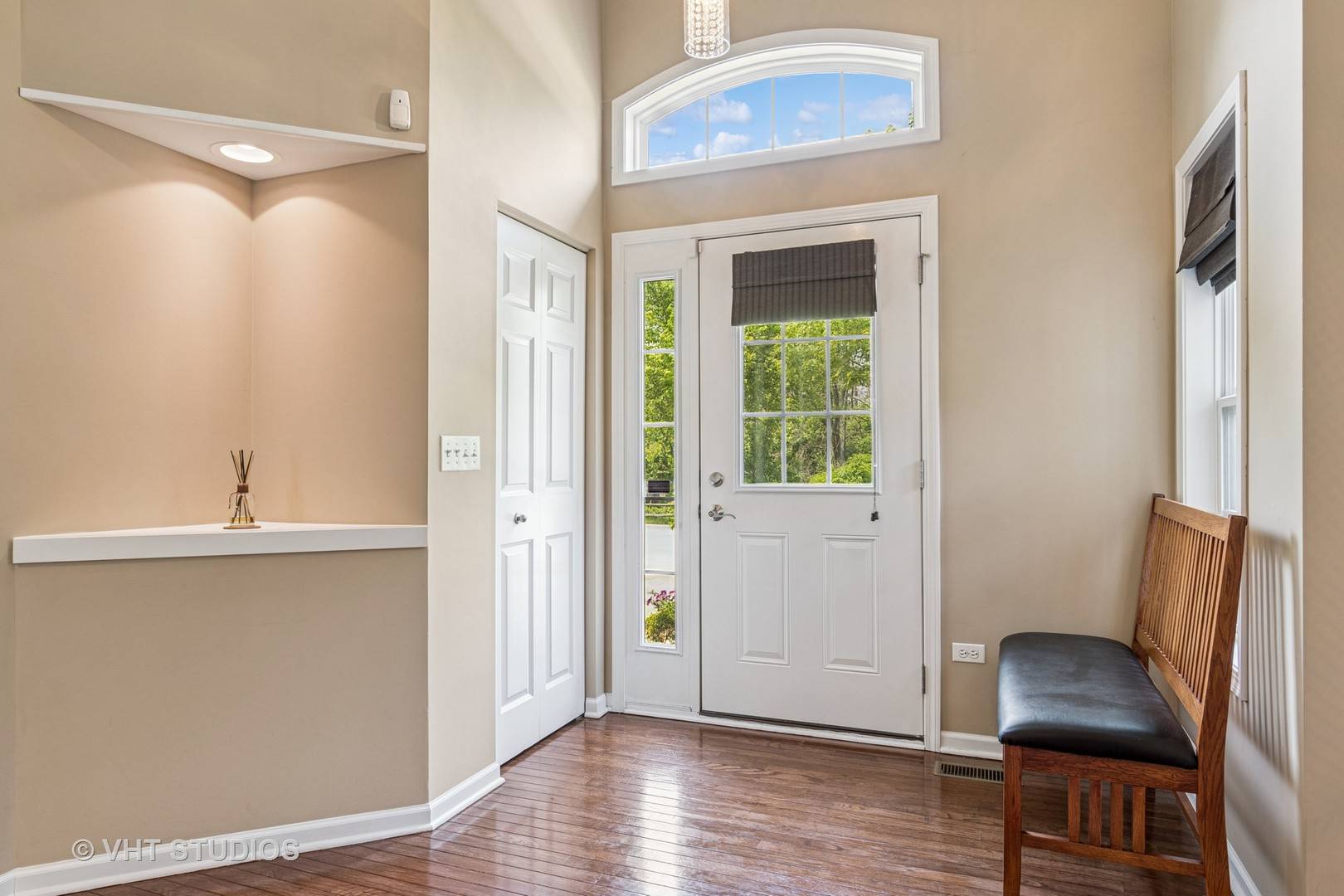 Woodridge, IL 60517,2559 Cedar Hill Lane
