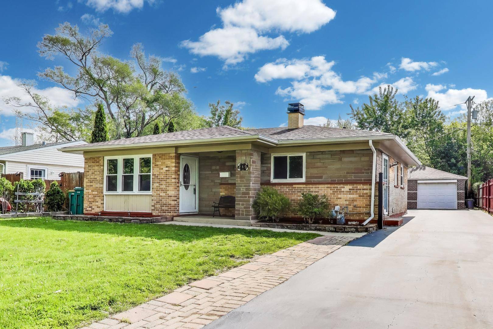 Wheeling, IL 60090,249 George Road