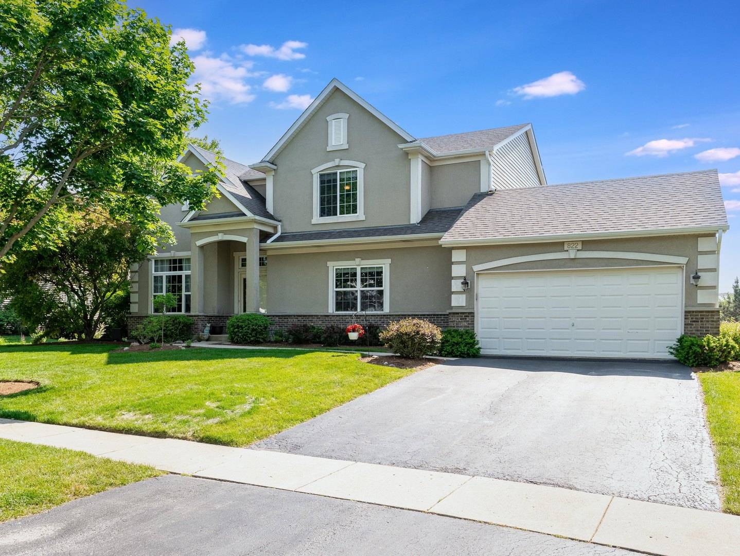 822 Longwood Drive, Lake Villa, IL 60046