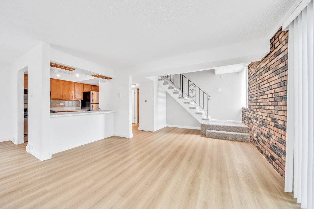 Chicago Ridge, IL 60415,9830 Sayre Avenue #7