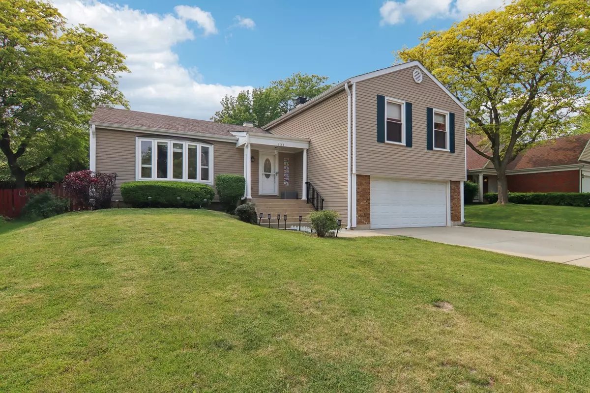 Schaumburg, IL 60194,634 Primrose Lane
