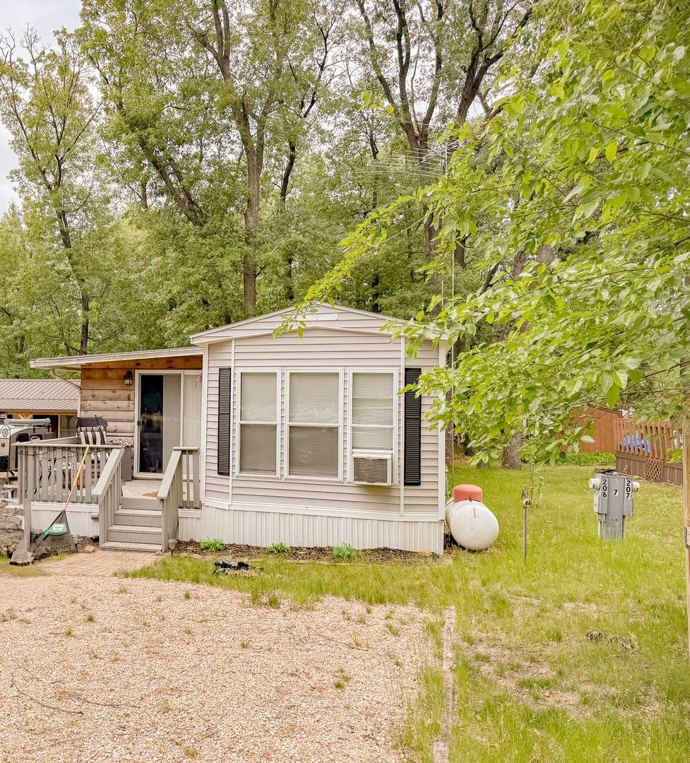 7/206 Woodhaven, Sublette, IL 61367