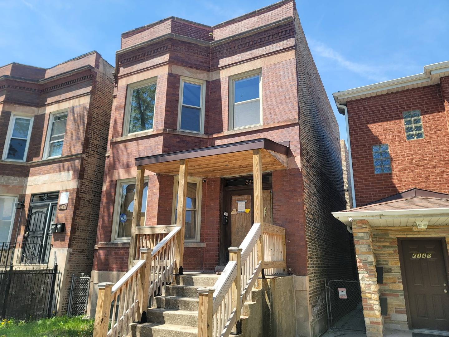 6342 S Eberhart Avenue, Chicago, IL 60637