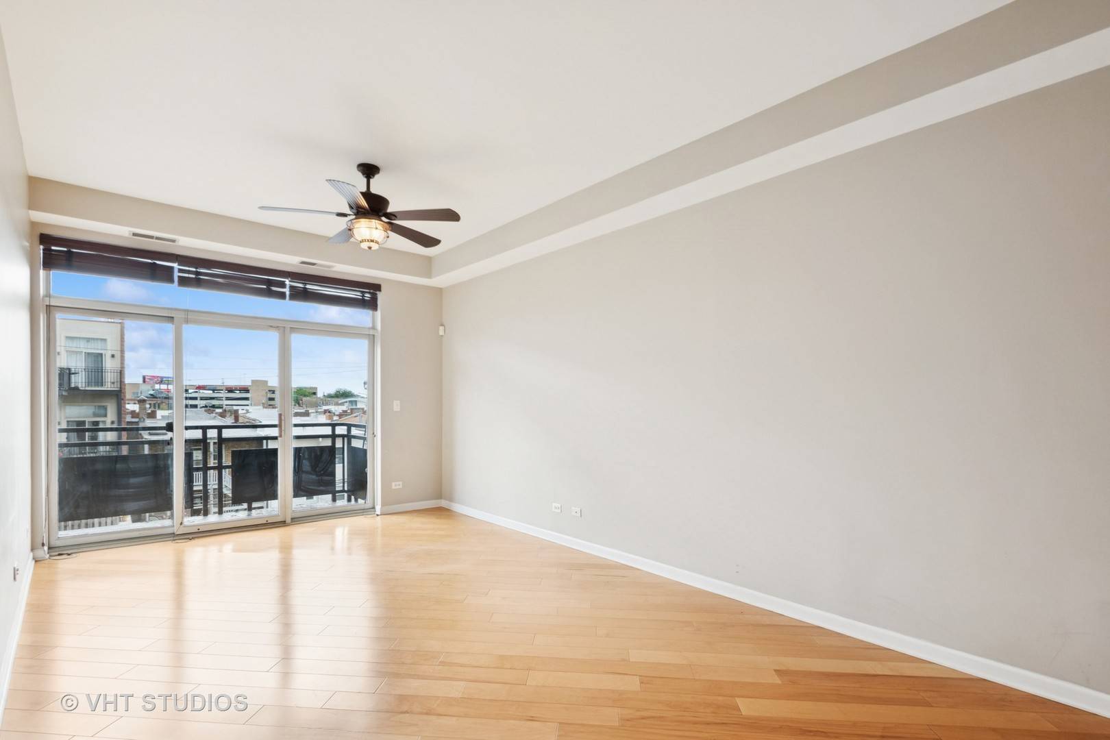 Chicago, IL 60618,2307 W Wolfram Street #413