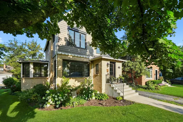 734 FOREST Road, La Grange Park, IL 60526