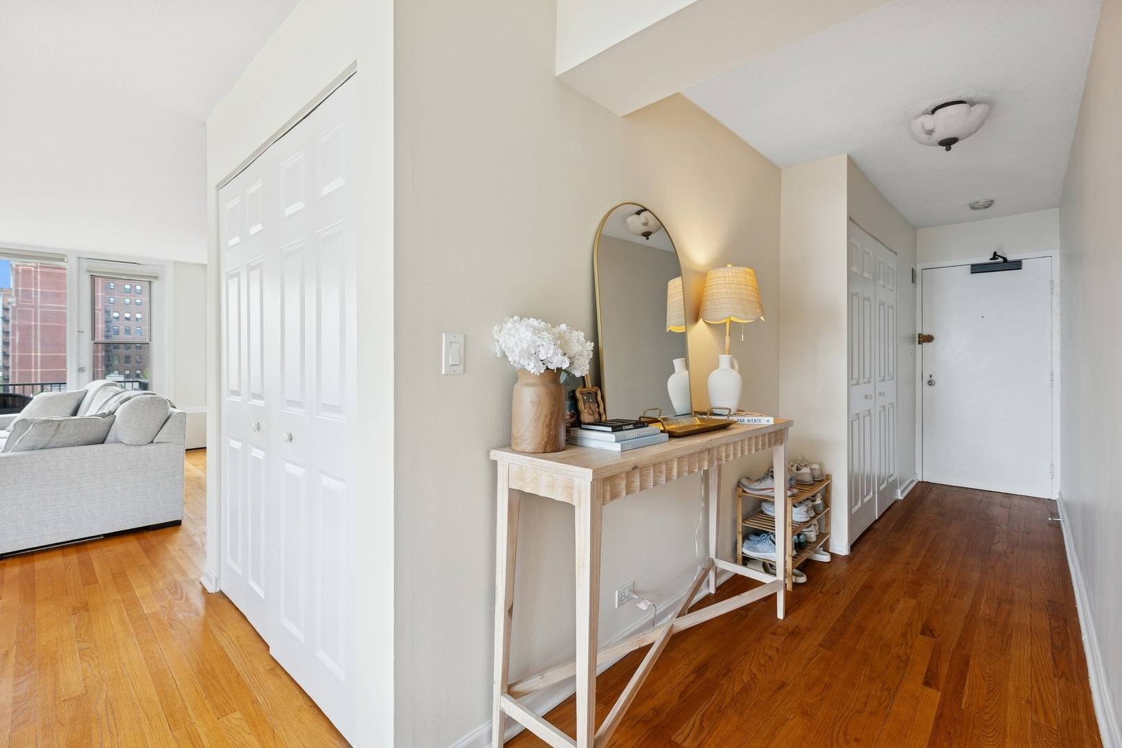 Chicago, IL 60610,1400 N State Parkway #9F