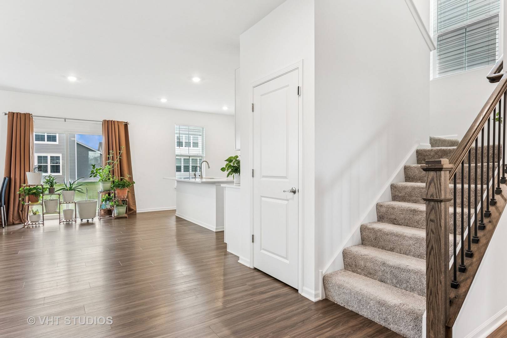 Elgin, IL 60124,128 Hedgerow Drive