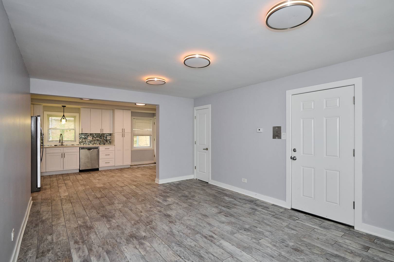 Chicago, IL 60626,1606 W Chase Avenue #1B