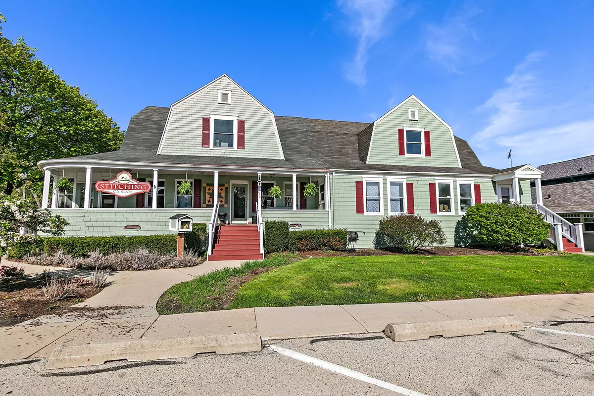 Hampshire, IL 60140,290 S State Street