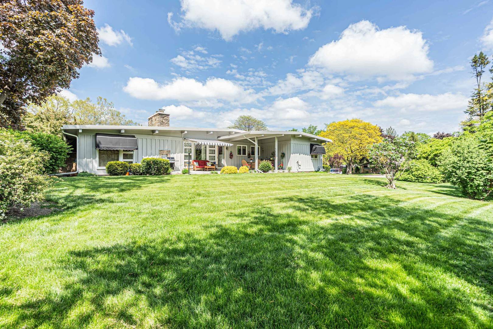 Palatine, IL 60067,347 Park Drive