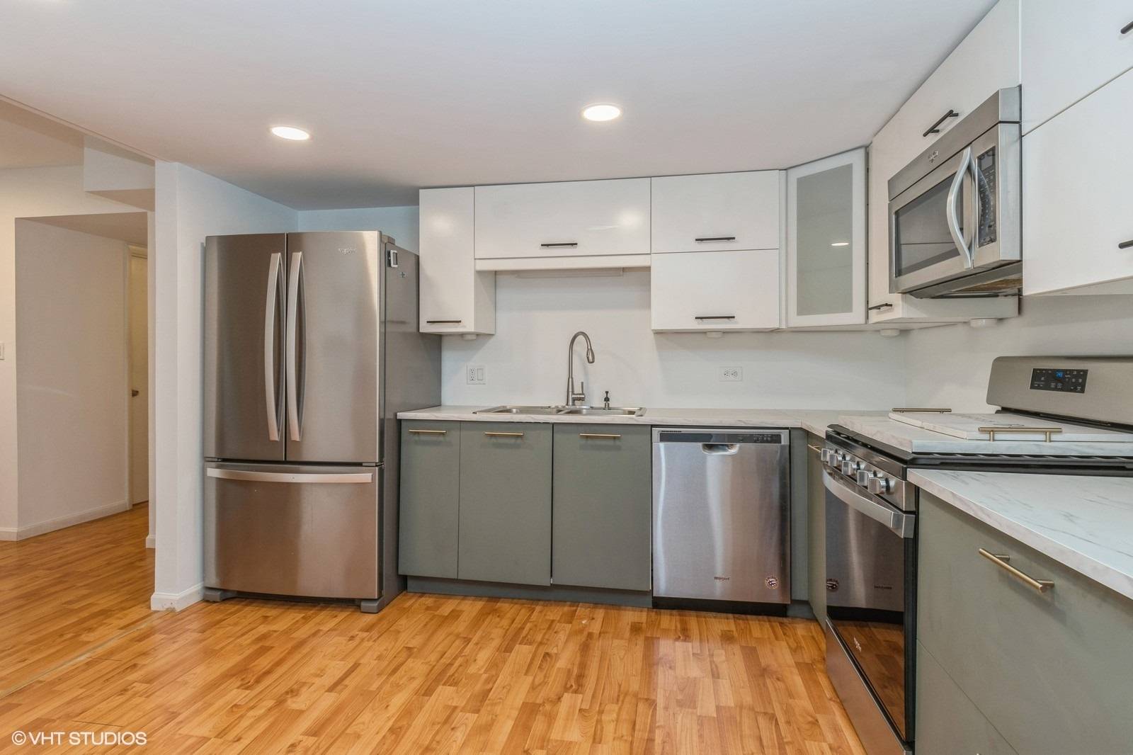 Downers Grove, IL 60516,6330 HATHAWAY Lane #6330