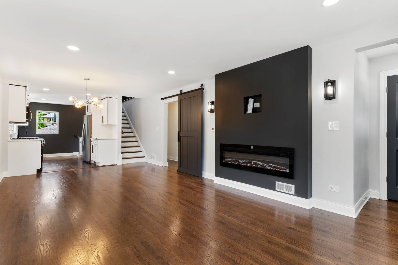 Berwyn, IL 60402,6924 34th Street