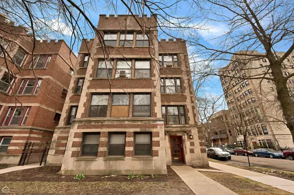 Chicago, IL 60615,1347 E Hyde Park Boulevard