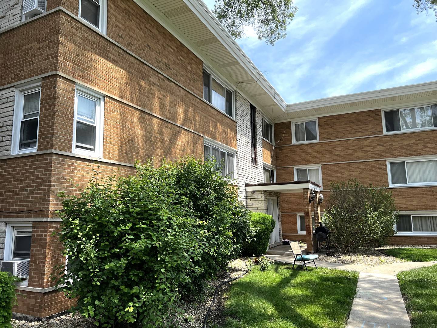 Worth, IL 60482,6842 W Lode Drive #3B