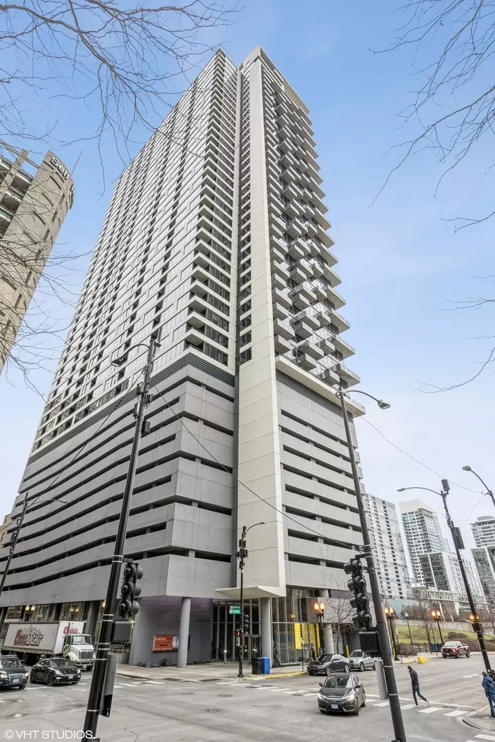 Chicago, IL 60607,235 W VAN BUREN Street #3419