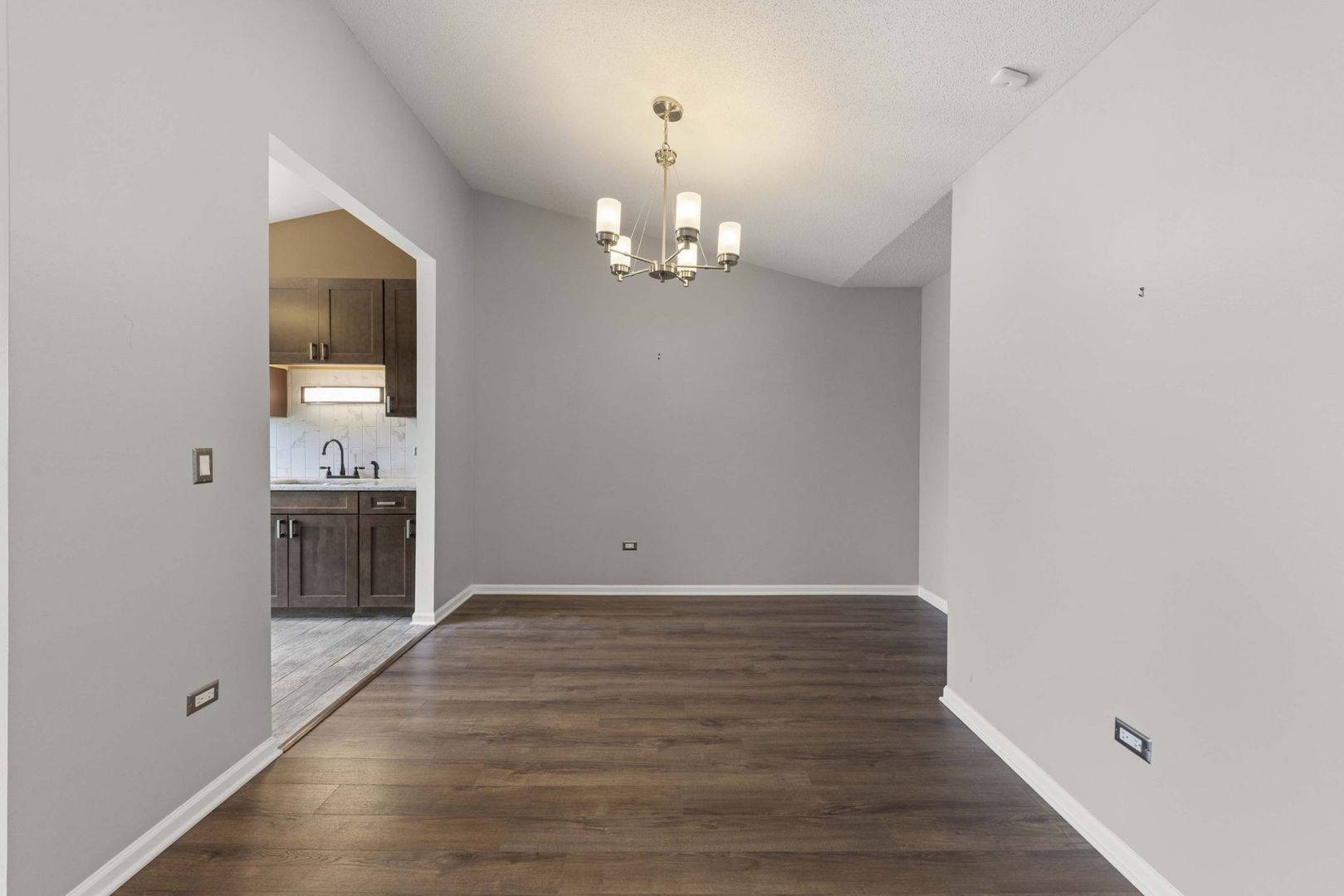 Wood Dale, IL 60191,706 Elizabeth Drive #23-C-L