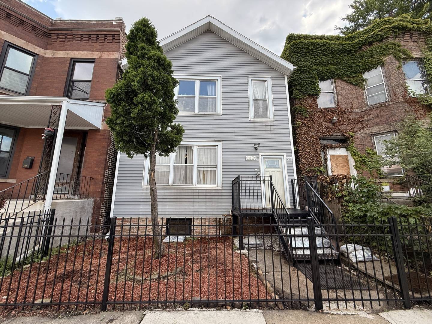 3651 S Archer Avenue, Chicago, IL 60609