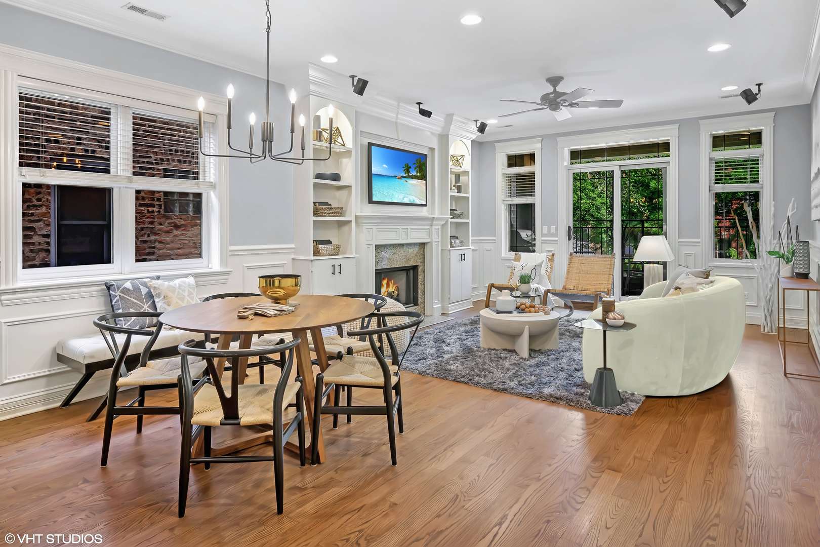 Chicago, IL 60614,849 W Diversey Parkway #2W