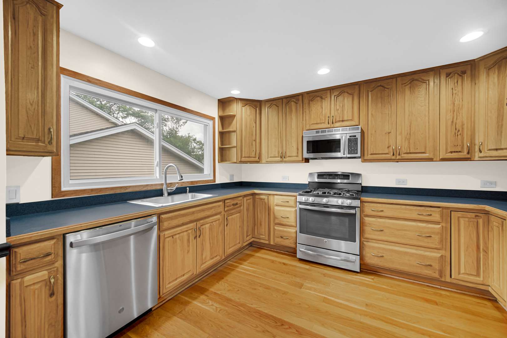 Lake Zurich, IL 60047,818 Woodbine Circle