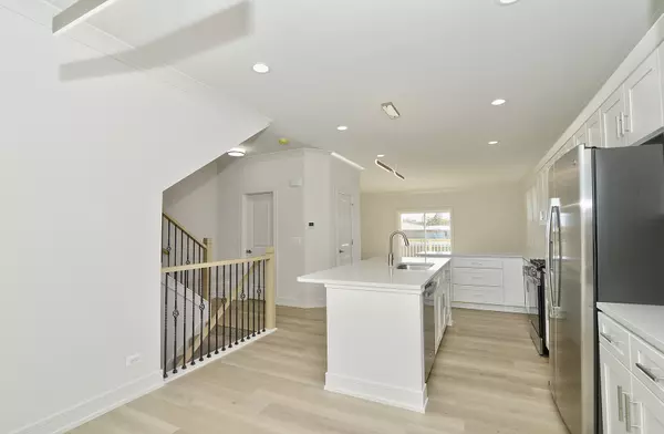 Bensenville, IL 60106,214 N Walnut Street