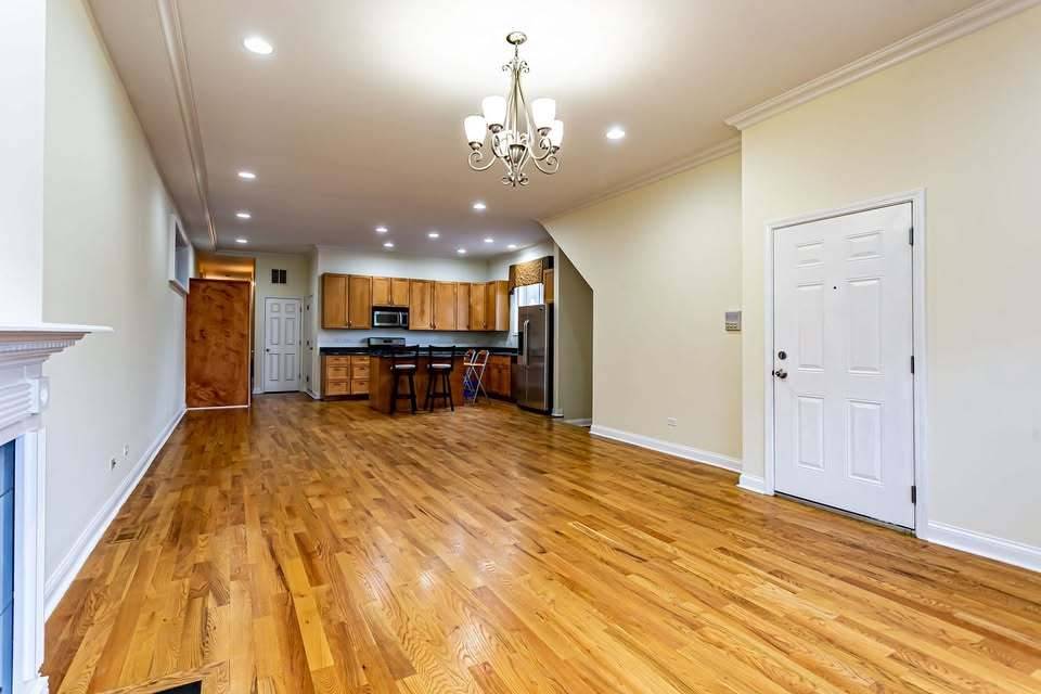 Chicago, IL 60612,2355 W Harrison Street #1
