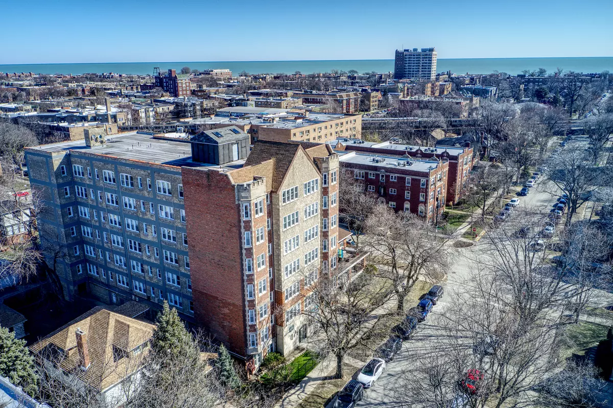 Chicago, IL 60626,1608 W Sherwin Avenue #105