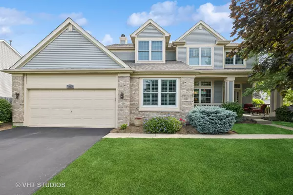 1755 Nashville Lane, Crystal Lake, IL 60014