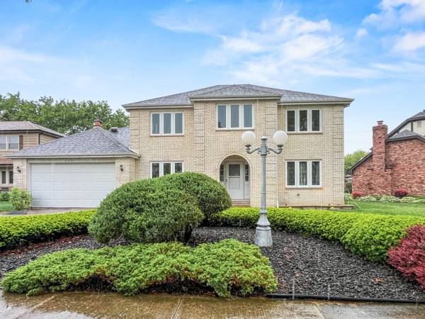1220 N Honey Hill Road, Addison, IL 60101