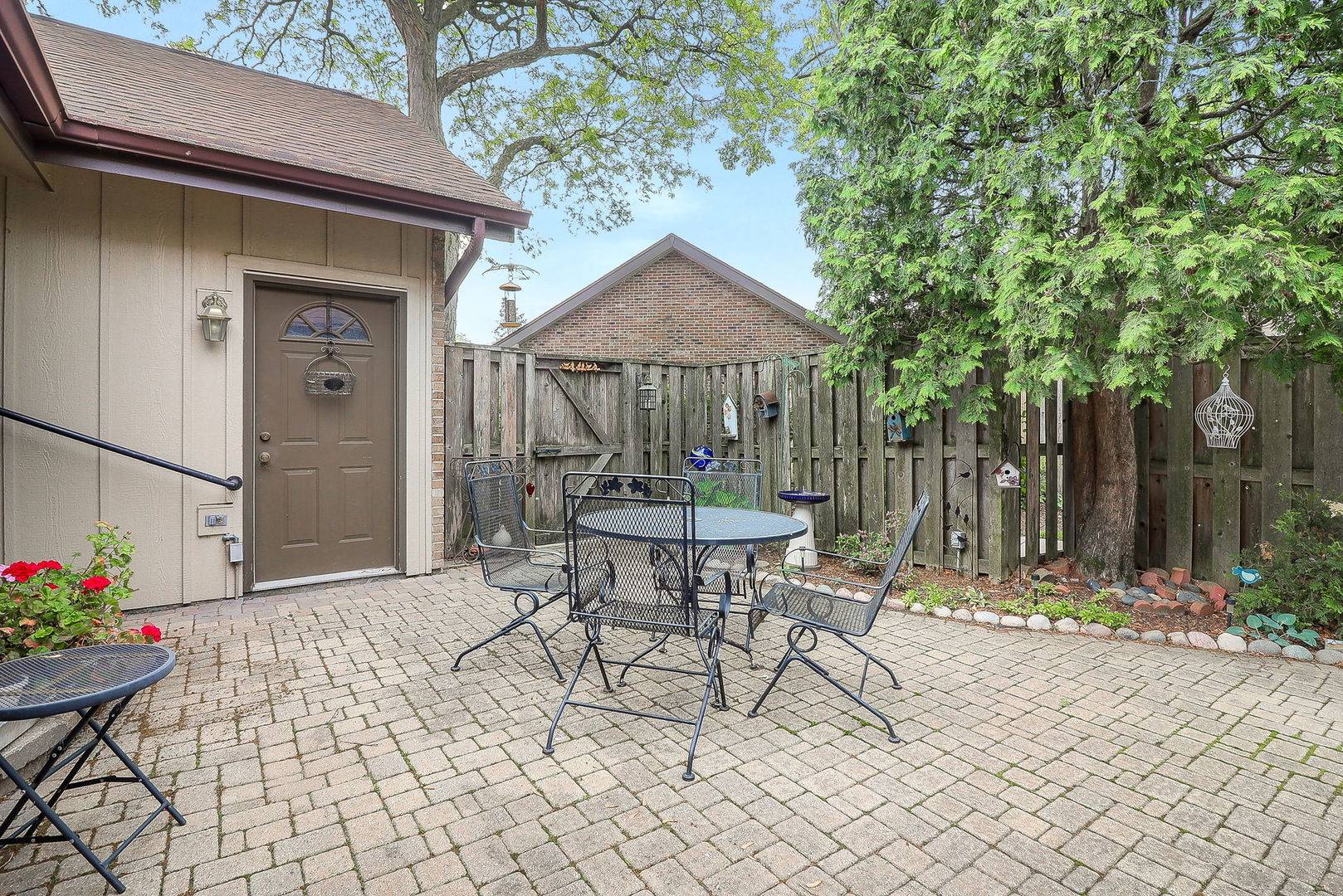 Willowbrook, IL 60527,12 Kyle Court