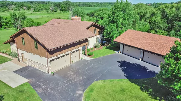 Richmond, IL 60071,6509 Oak Hill Drive