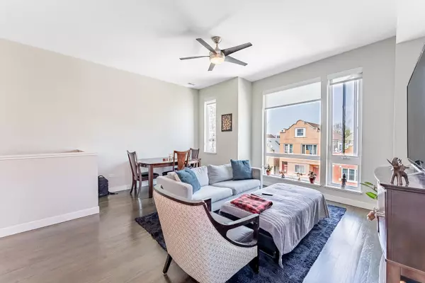 Chicago, IL 60608,2143 W 19th Street #3