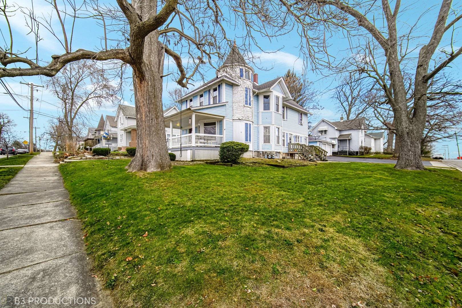 Joliet, IL 60435,402 Nicholson Street #1