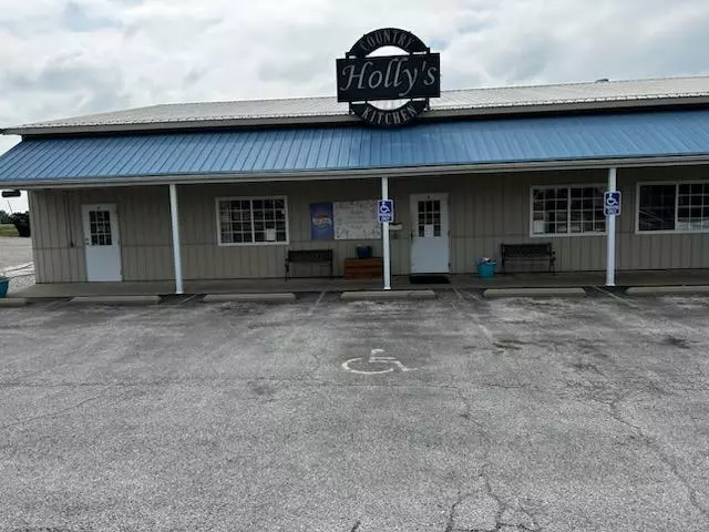 Monticello, IL 61856,1204 Bear Lane