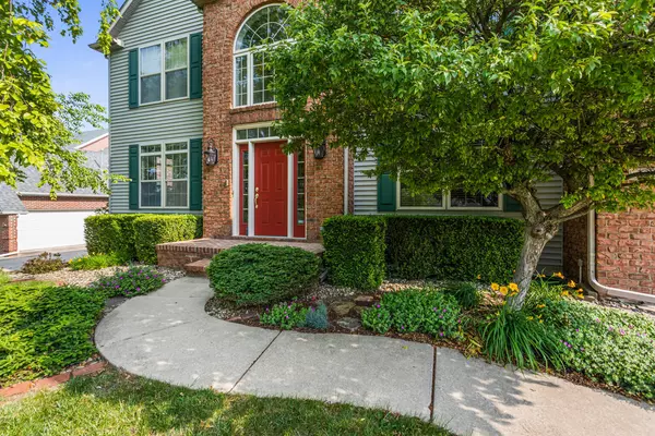 3208 Countrybend Lane,  Champaign,  IL 61822