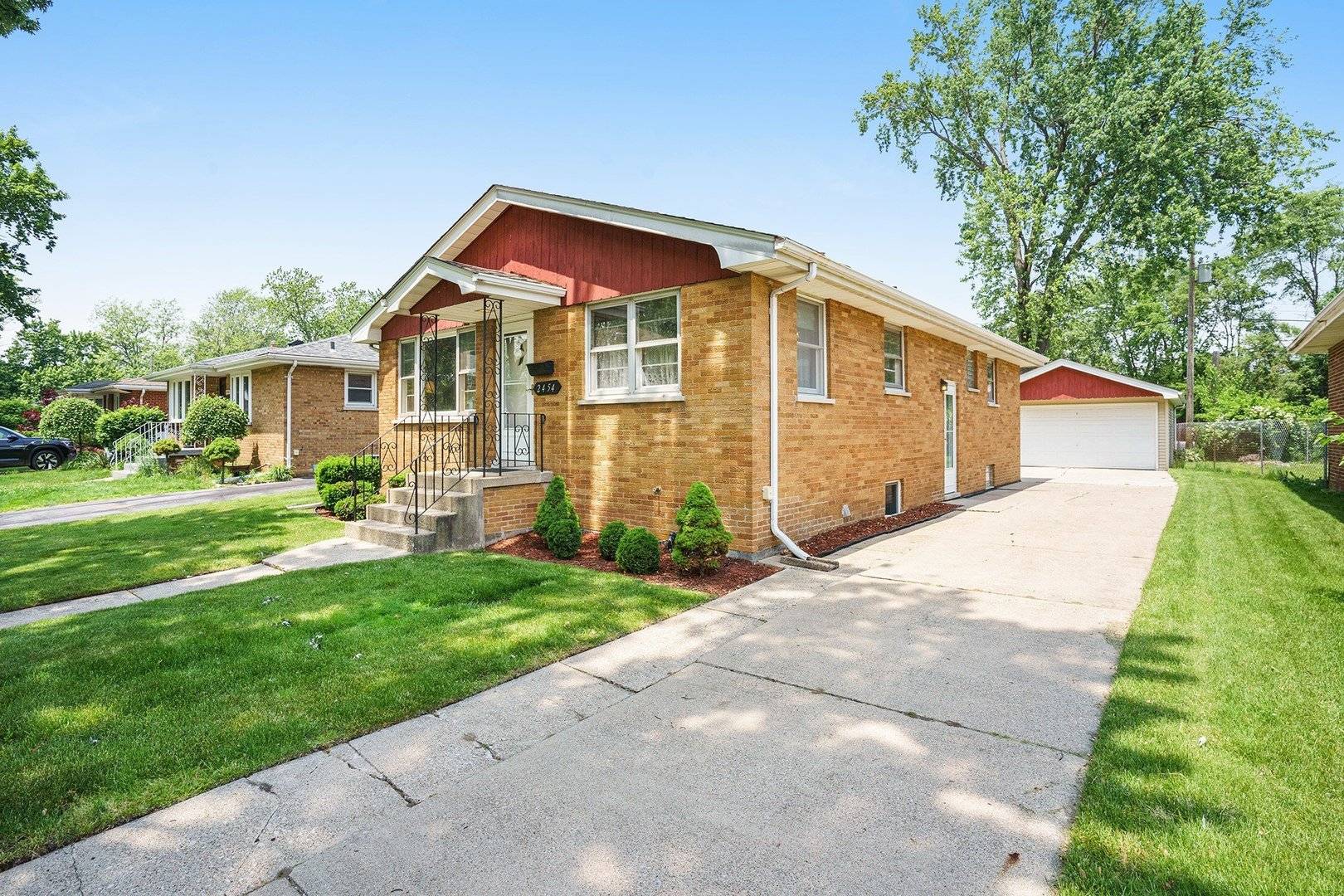 Lansing, IL 60438,2454 184th Street