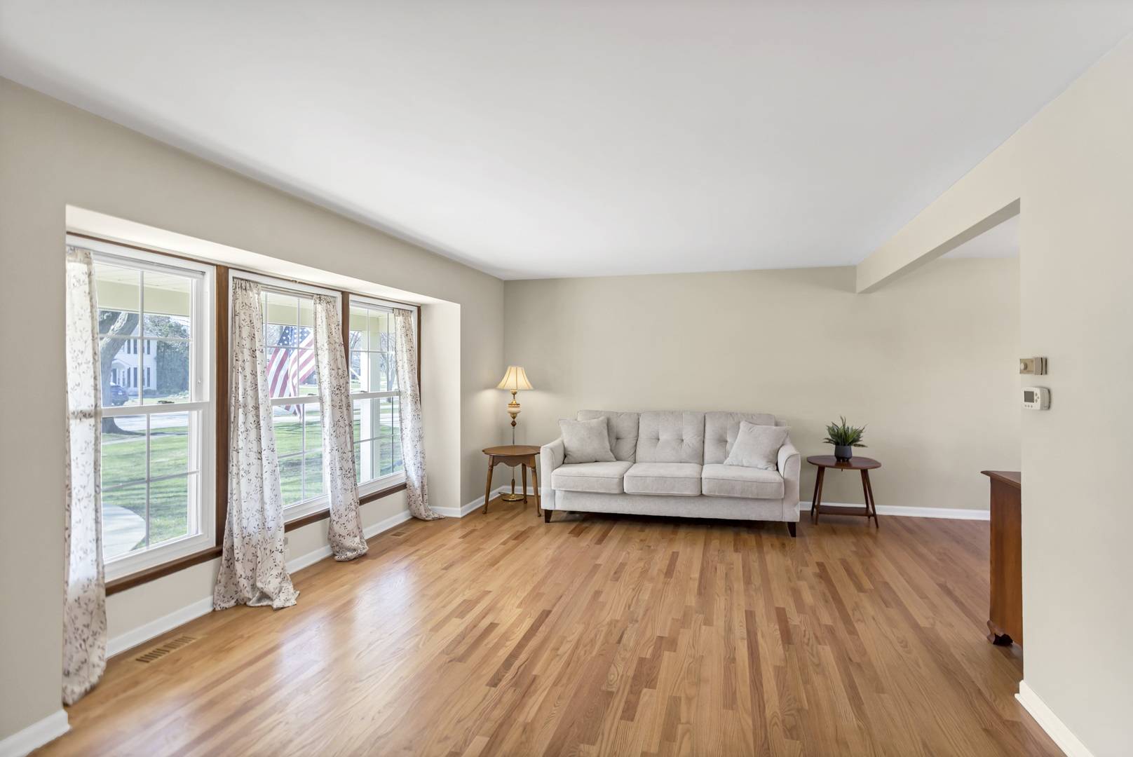 Palatine, IL 60074,915 N Saratoga Drive